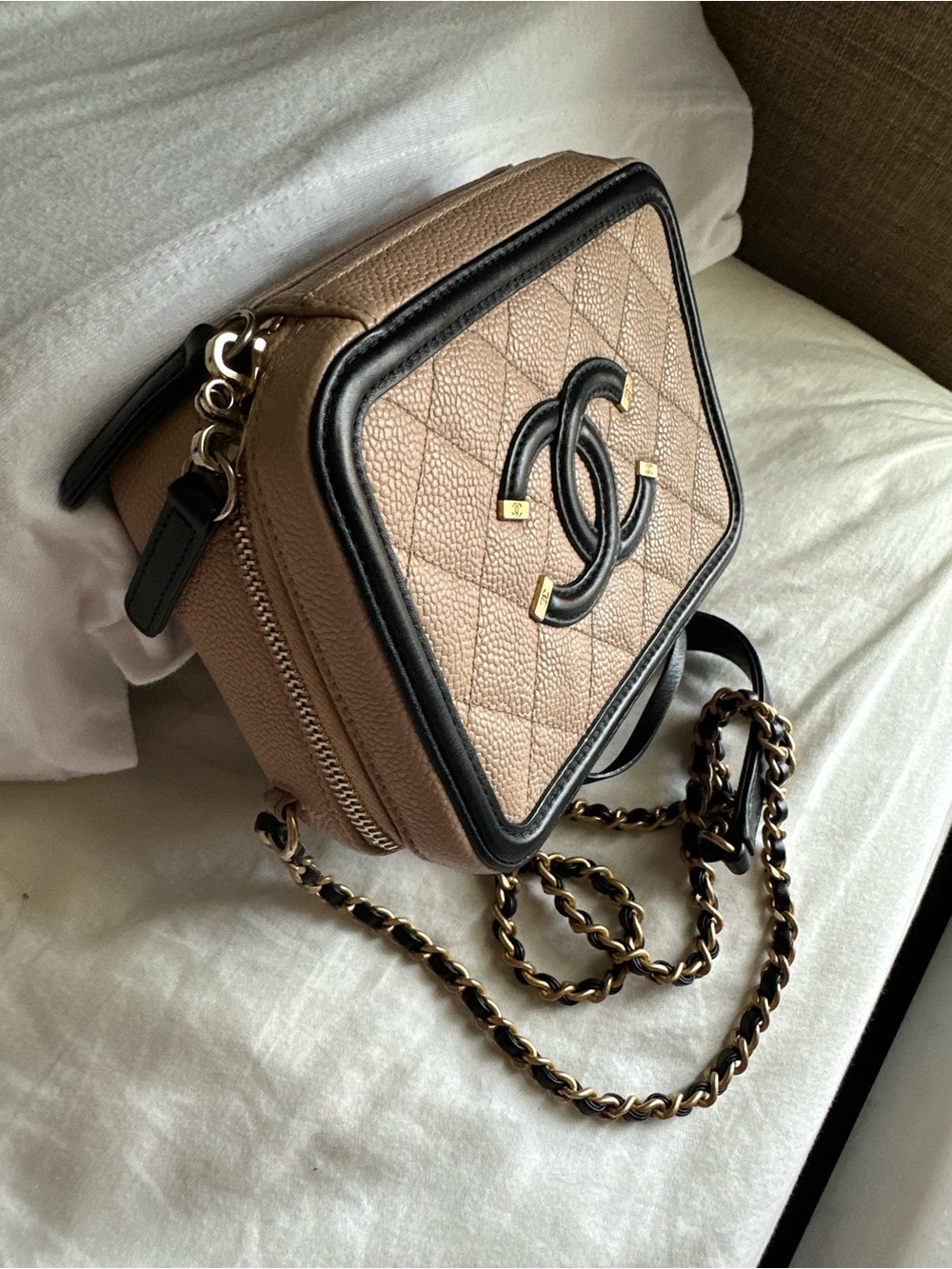 CHANEL FILIGREE Vanity bag - Picture 4 of 11